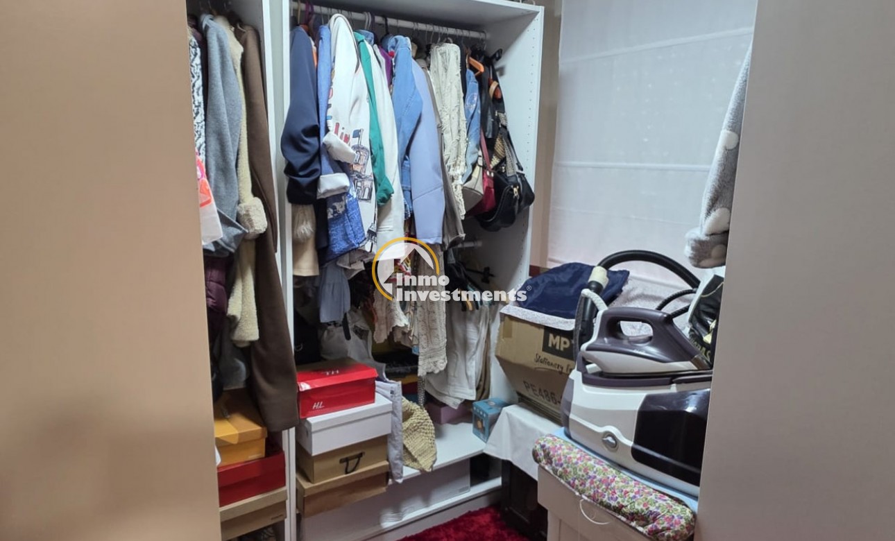 Resale - Apartment - Torrevieja - Playa de los Naufragos