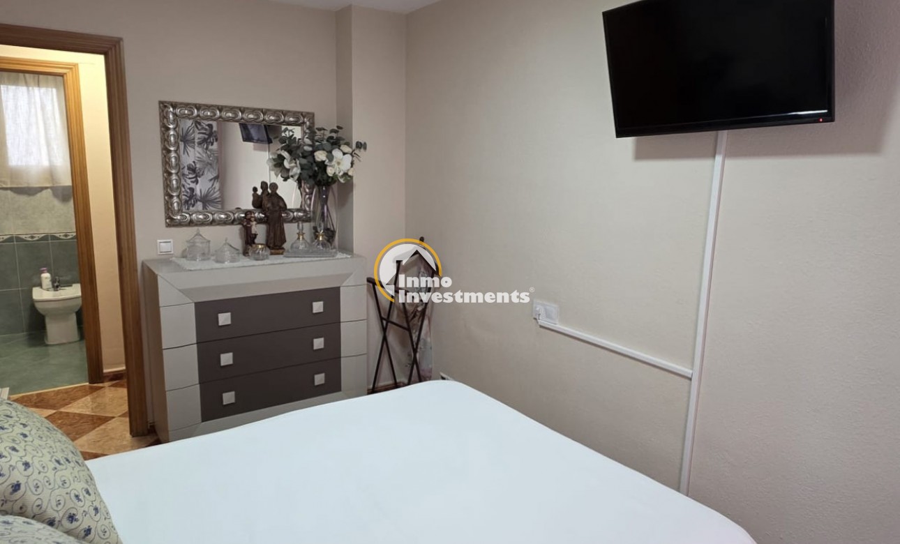 Resale - Apartment - Torrevieja - Playa de los Naufragos