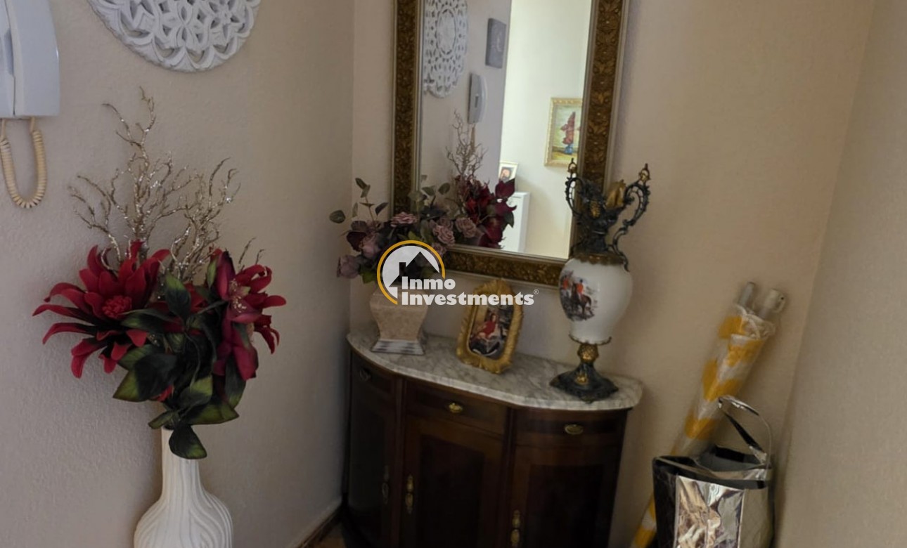 Resale - Apartment - Torrevieja - Playa de los Naufragos