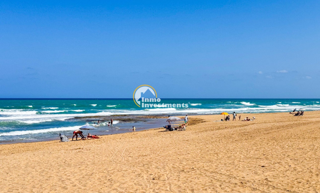 Resale - Apartment - La Mata - Torre la Mata