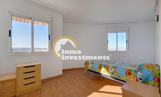 Resale - Apartment - Torrevieja - PARQUE DE LAS NACIONES