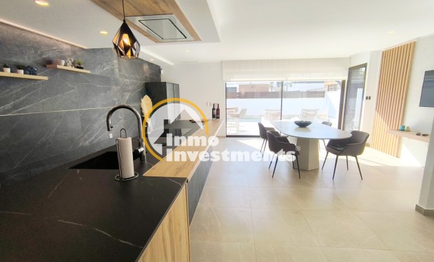 Resale - Semi detached villa - Algorfa - La Finca