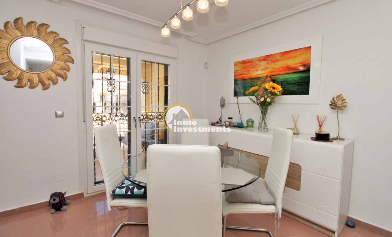 Bestaande bouw - Half vrijstaande villa - Villamartin - Los Dolses