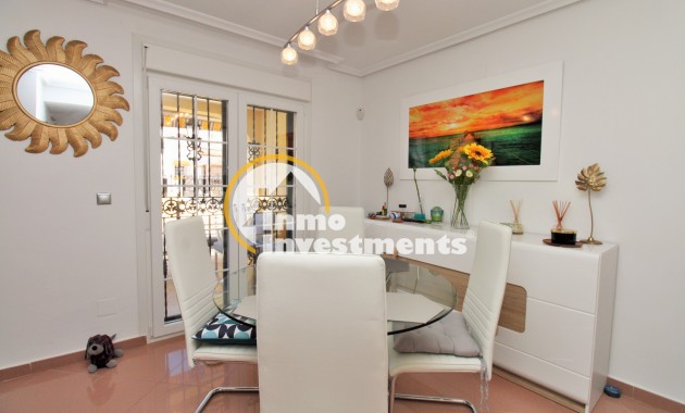 Bestaande bouw - Half vrijstaande villa - Villamartin - Los Dolses