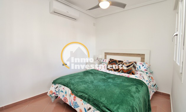 Bestaande bouw - Half vrijstaande villa - Villamartin - Los Dolses