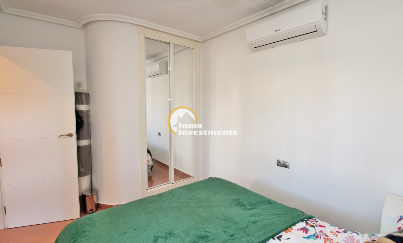 Bestaande bouw - Half vrijstaande villa - Villamartin - Los Dolses