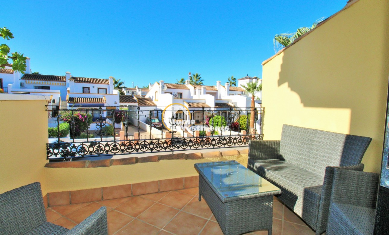 Bestaande bouw - Half vrijstaande villa - Villamartin - Los Dolses