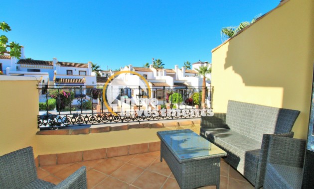 Bestaande bouw - Half vrijstaande villa - Villamartin - Los Dolses