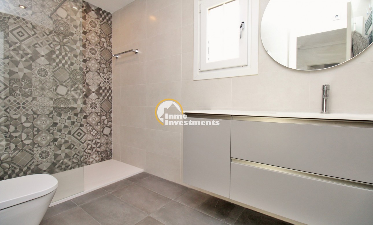 Bestaande bouw - Half vrijstaande villa - Villamartin - Los Dolses