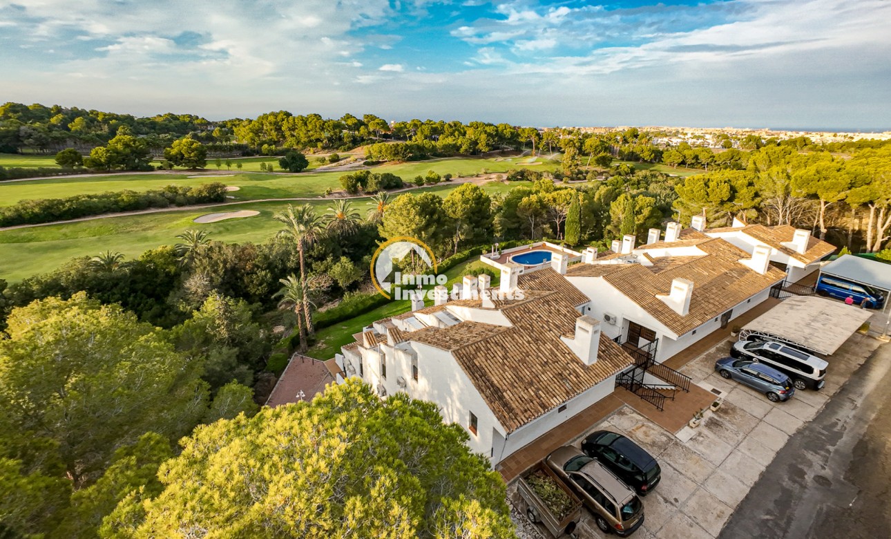 Resale - Apartment - Villamartin