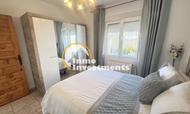 Reventa - Chalet independiente - Villamartin - Blue Lagoon