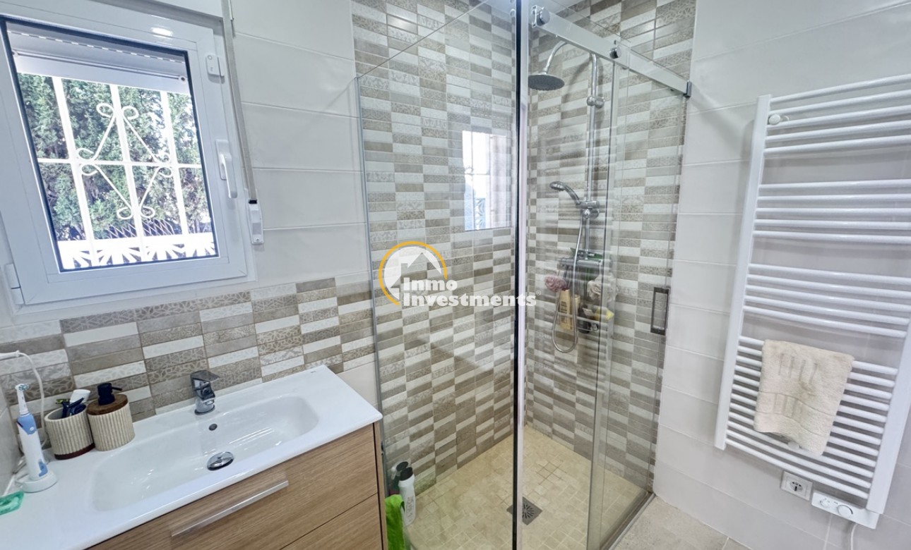 Reventa - Chalet independiente - Villamartin - Blue Lagoon