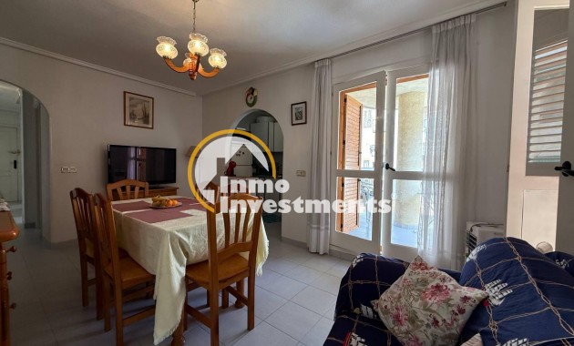 Resale - Apartment - Torrevieja - Acequion