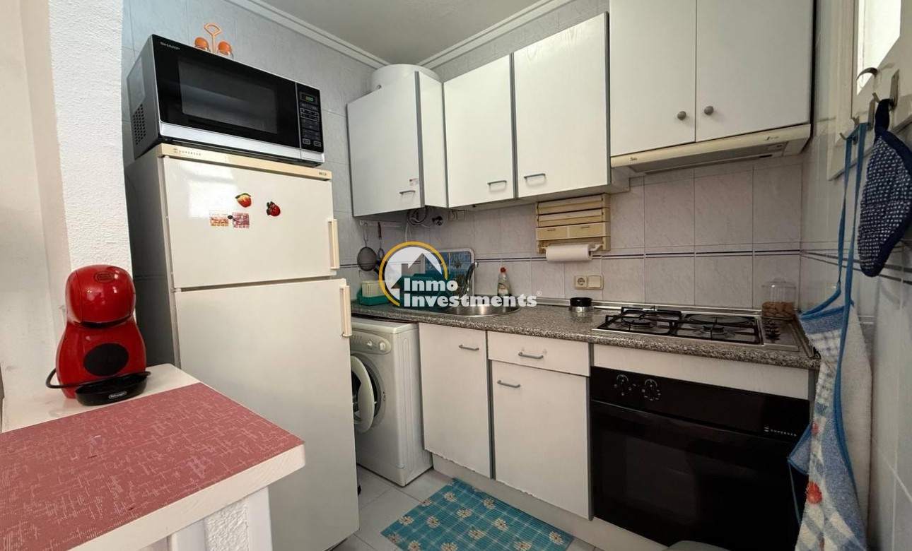 Resale - Apartment - Torrevieja - Acequion