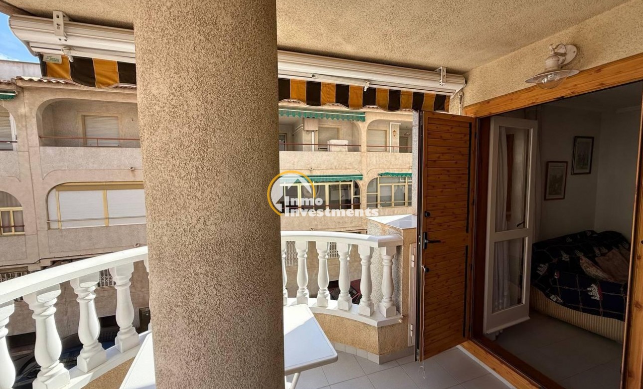 Resale - Apartment - Torrevieja - Acequion