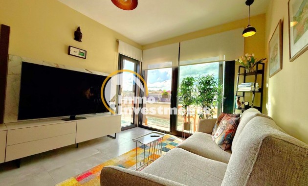 Resale - Penthouse - Los Altos