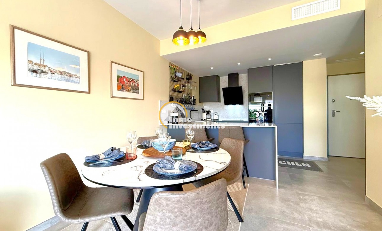 Resale - Penthouse - Los Altos