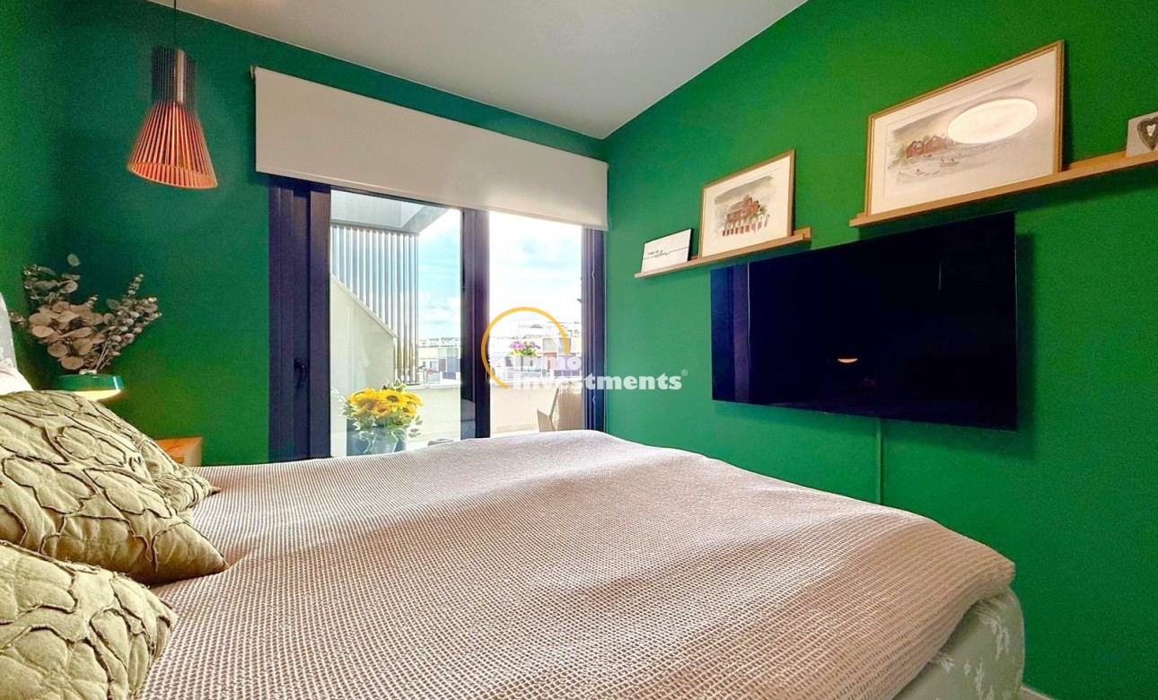 Resale - Penthouse - Los Altos