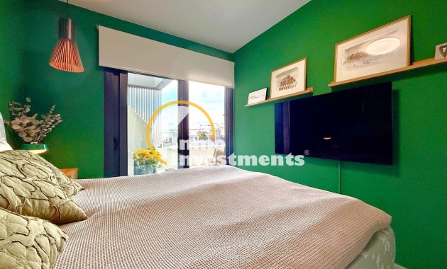 Resale - Penthouse - Los Altos