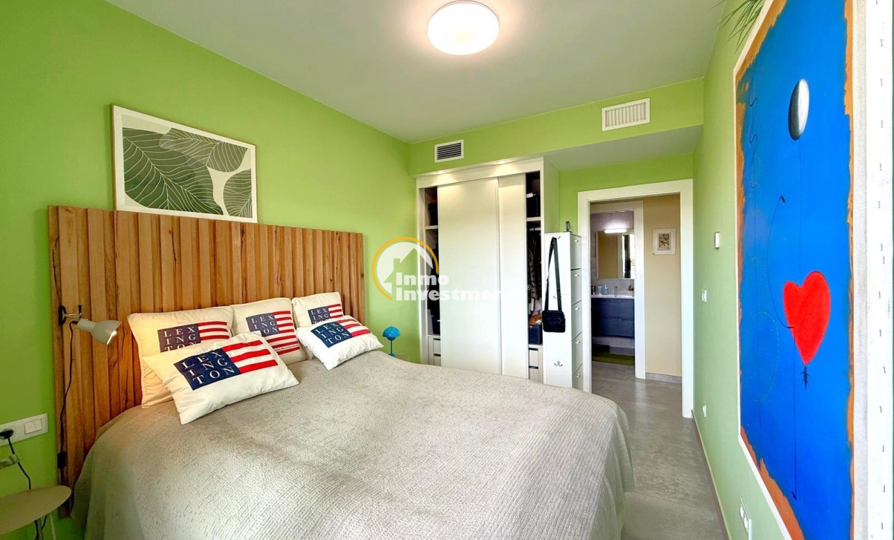 Resale - Penthouse - Los Altos