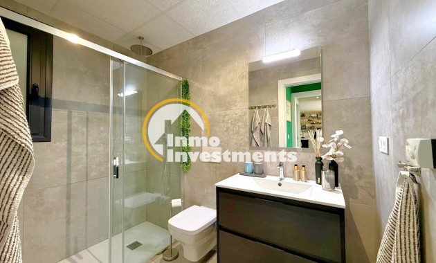 Resale - Penthouse - Los Altos