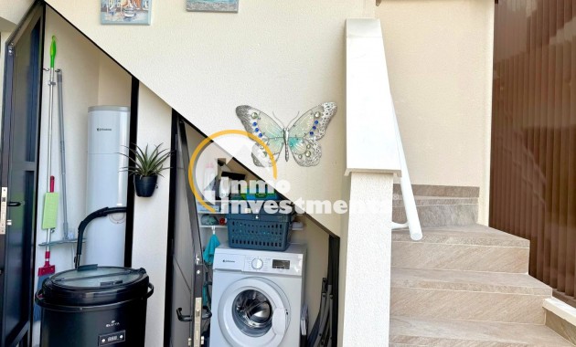 Resale - Penthouse - Los Altos