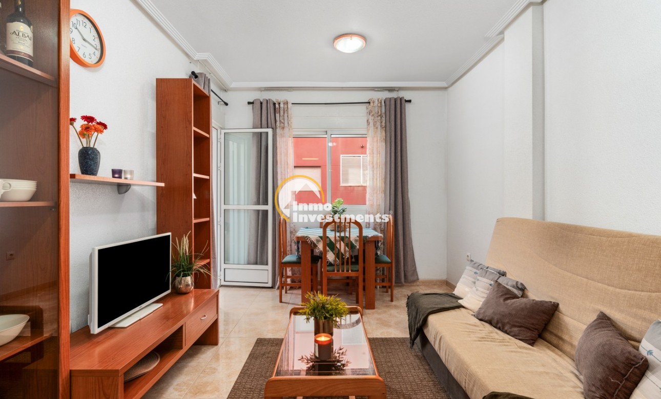 Resale - Apartment - Torrevieja - Parque las naciones