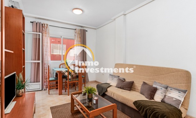Resale - Apartment - Torrevieja - Parque las naciones