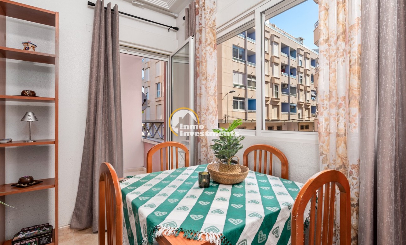 Resale - Apartment - Torrevieja - Parque las naciones