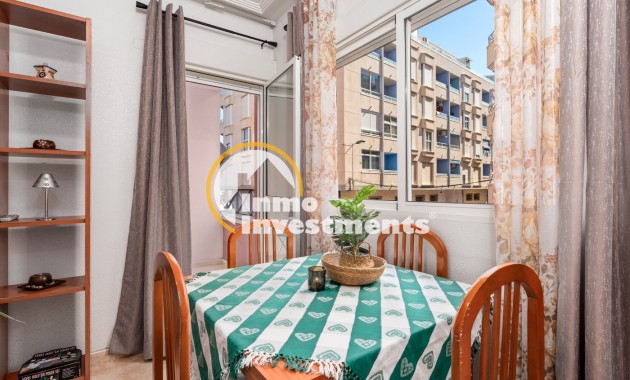 Resale - Apartment - Torrevieja - Parque las naciones
