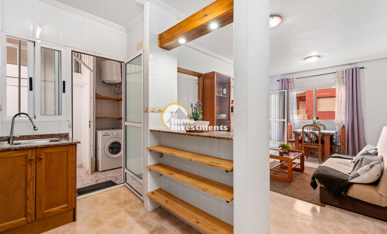 Resale - Apartment - Torrevieja - Parque las naciones