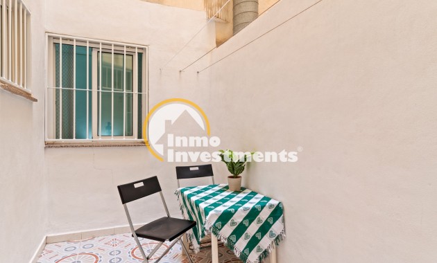 Resale - Apartment - Torrevieja - Parque las naciones