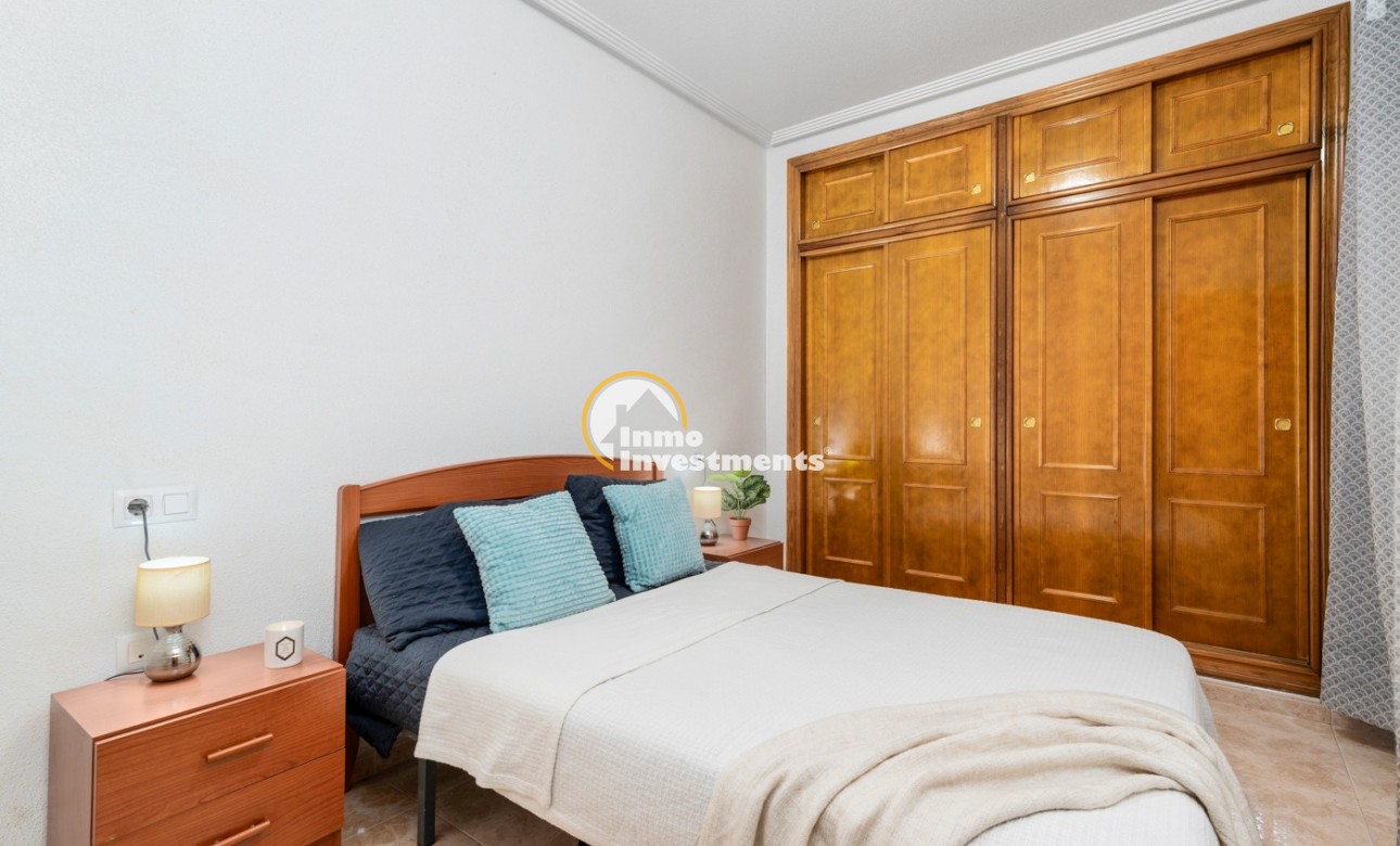 Resale - Apartment - Torrevieja - Parque las naciones