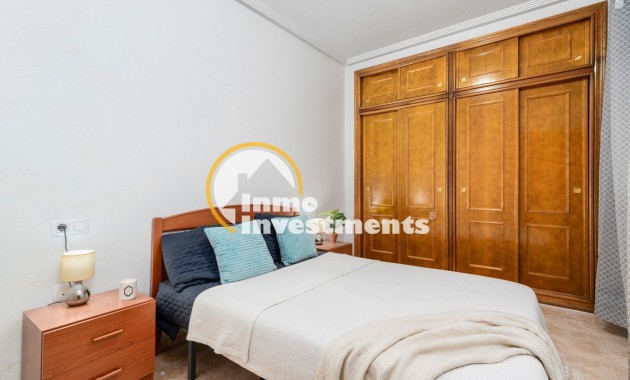 Resale - Apartment - Torrevieja - Parque las naciones