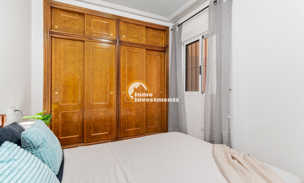 Resale - Apartment - Torrevieja - Parque las naciones