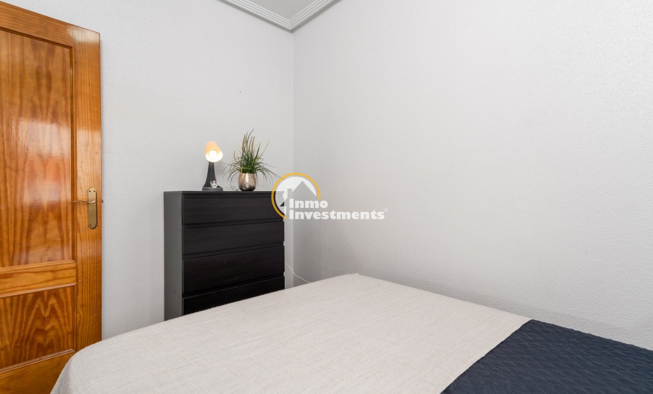 Resale - Apartment - Torrevieja - Parque las naciones