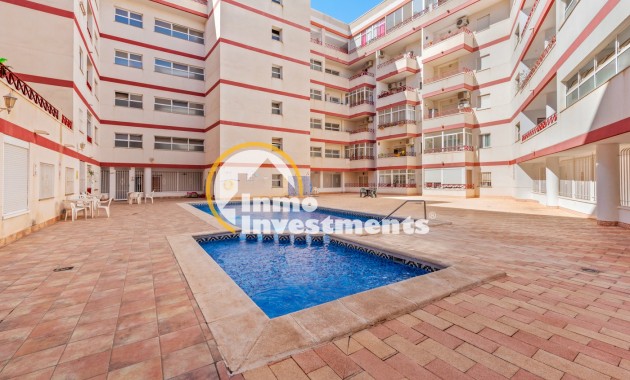 Resale - Apartment - Torrevieja - Parque las naciones