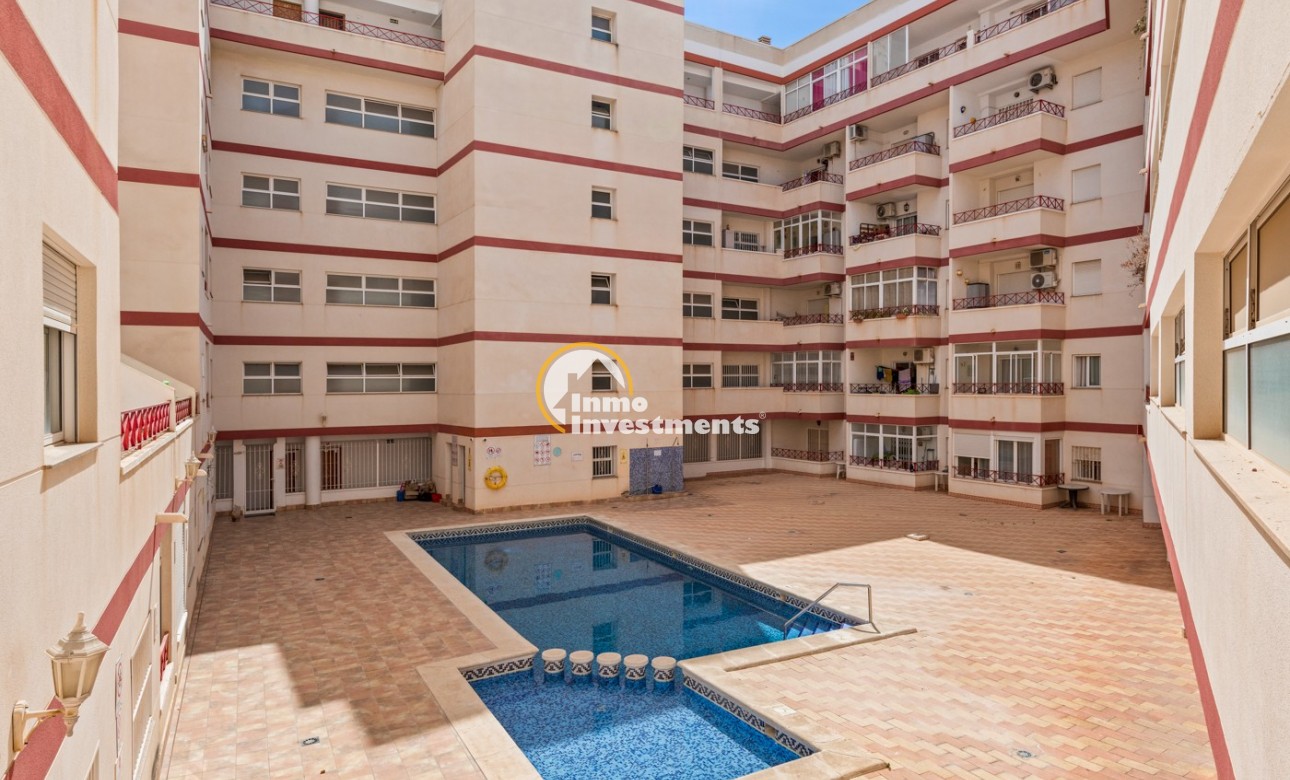 Resale - Apartment - Torrevieja - Parque las naciones