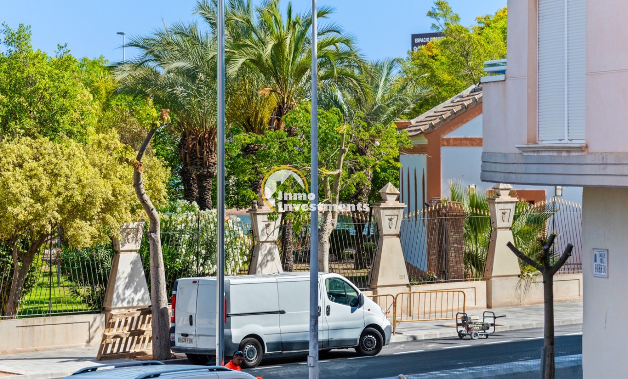 Resale - Apartment - Torrevieja - Parque las naciones