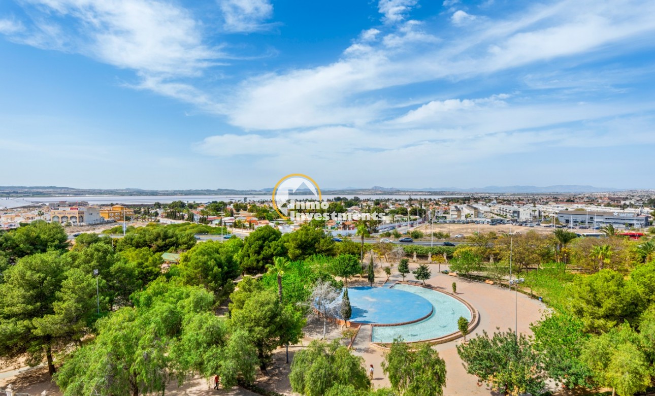 Resale - Apartment - Torrevieja - Parque las naciones