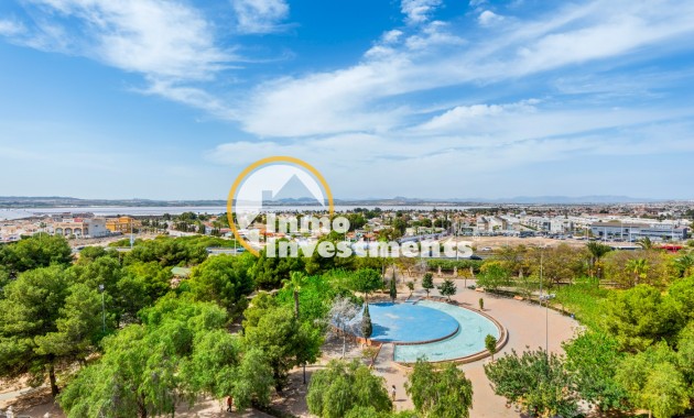 Resale - Apartment - Torrevieja - Parque las naciones
