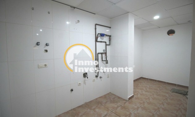 Resale - Villa - Villamartin