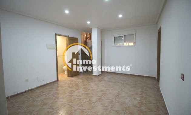 Resale - Villa - Villamartin