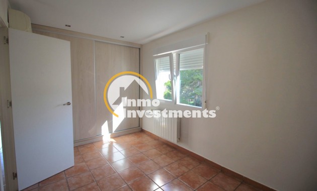 Resale - Villa - Villamartin