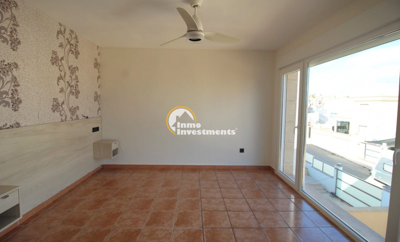 Resale - Villa - Villamartin