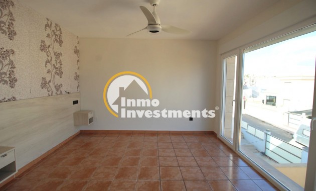 Resale - Villa - Villamartin