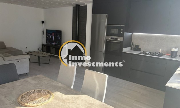 Till salu - Town house - Algorfa