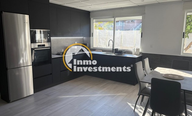 Till salu - Town house - Algorfa