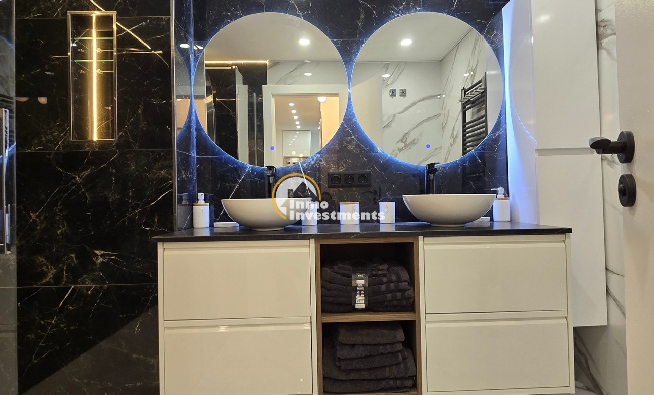 Resale - Apartment - Sucina