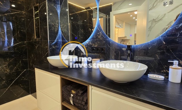 Resale - Apartment - Sucina